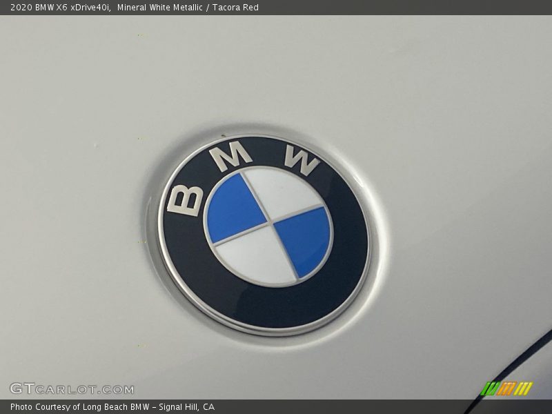Mineral White Metallic / Tacora Red 2020 BMW X6 xDrive40i