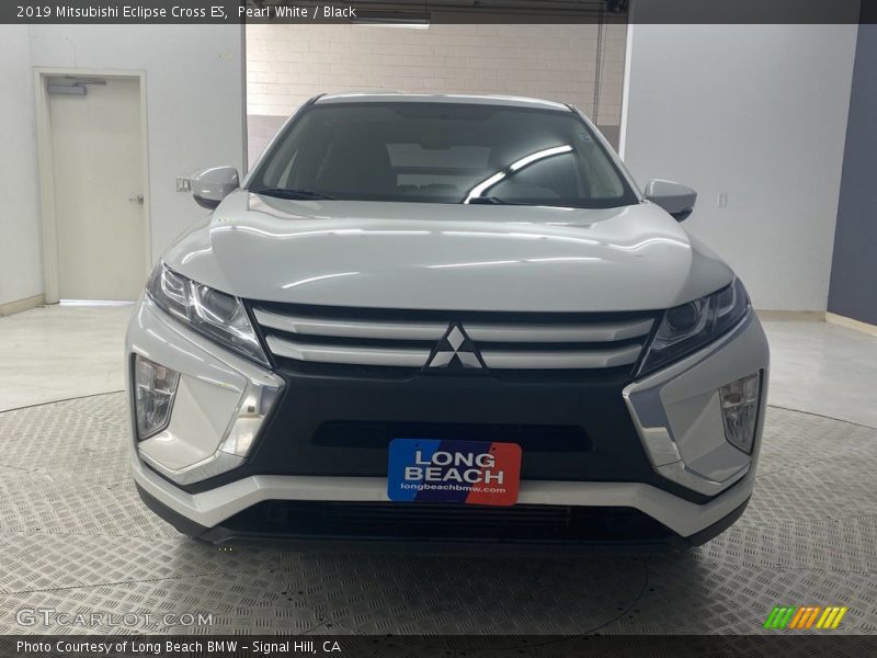 Pearl White / Black 2019 Mitsubishi Eclipse Cross ES