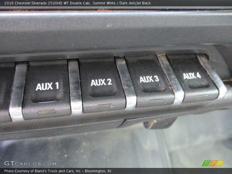 Summit White / Dark Ash/Jet Black 2016 Chevrolet Silverado 2500HD WT Double Cab