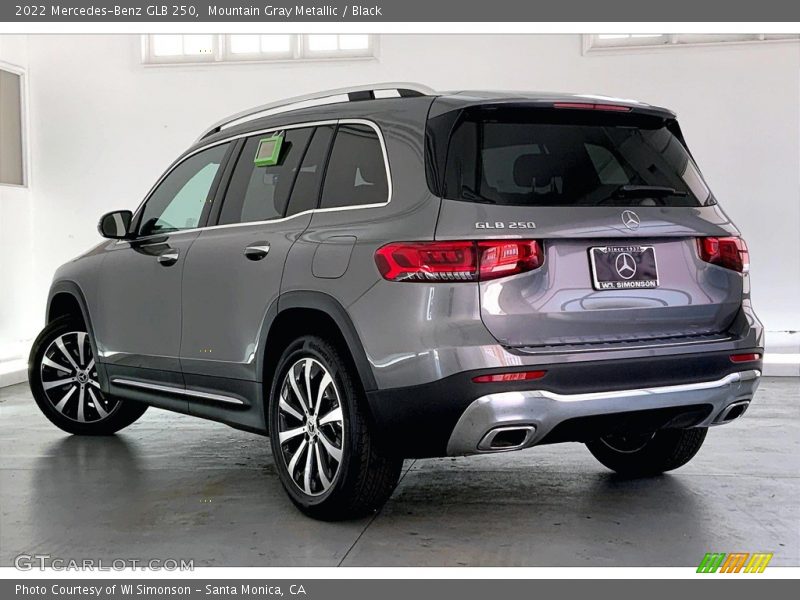 Mountain Gray Metallic / Black 2022 Mercedes-Benz GLB 250