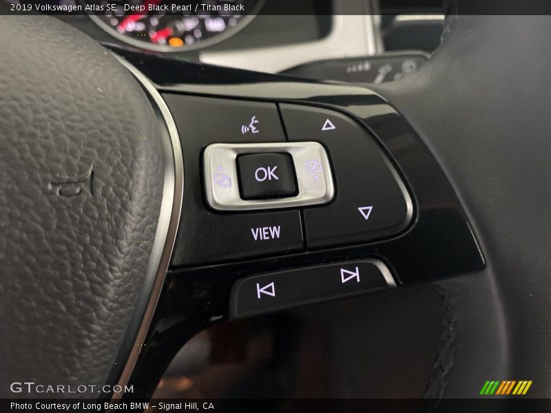 Deep Black Pearl / Titan Black 2019 Volkswagen Atlas SE