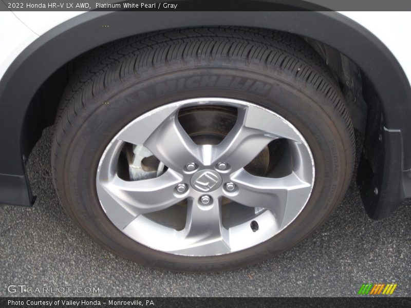 Platinum White Pearl / Gray 2022 Honda HR-V LX AWD