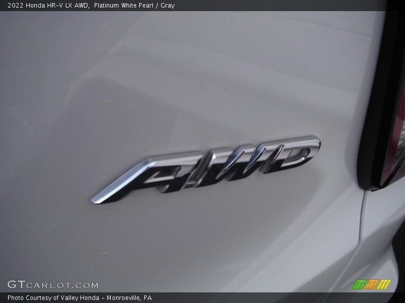 Platinum White Pearl / Gray 2022 Honda HR-V LX AWD