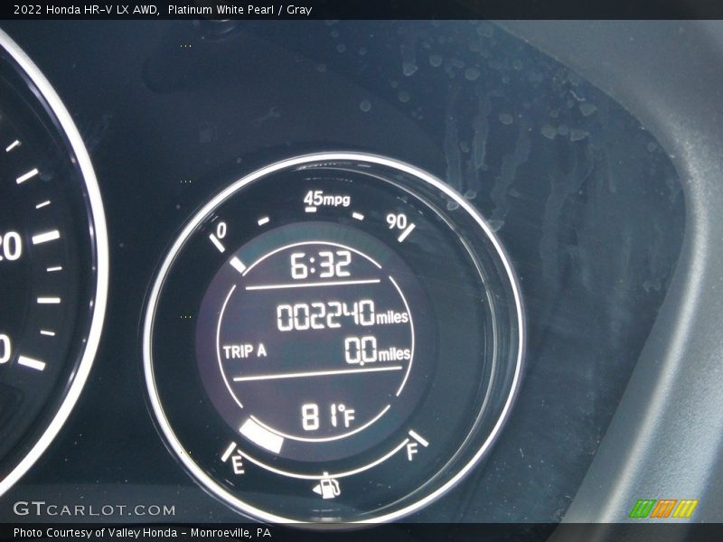 Platinum White Pearl / Gray 2022 Honda HR-V LX AWD
