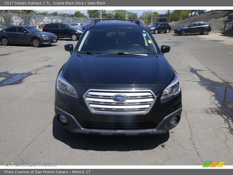 Crystal Black Silica / Slate Black 2017 Subaru Outback 2.5i