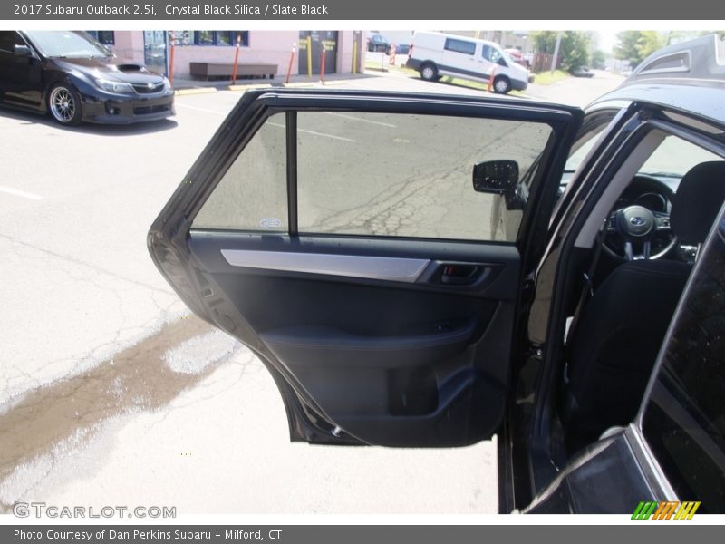 Crystal Black Silica / Slate Black 2017 Subaru Outback 2.5i