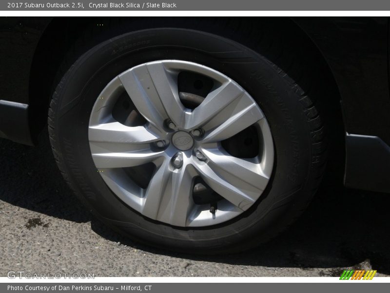 Crystal Black Silica / Slate Black 2017 Subaru Outback 2.5i