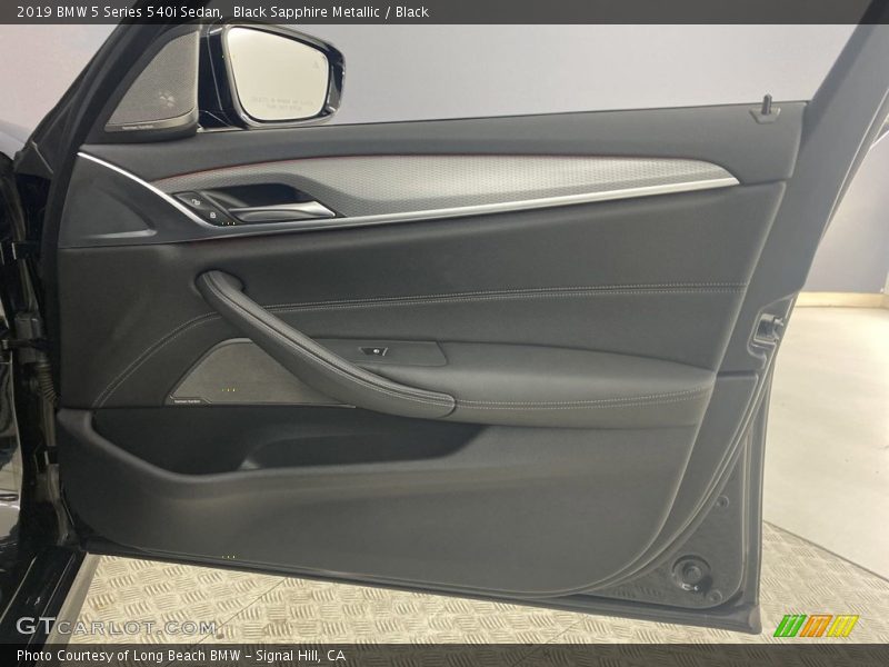 Black Sapphire Metallic / Black 2019 BMW 5 Series 540i Sedan