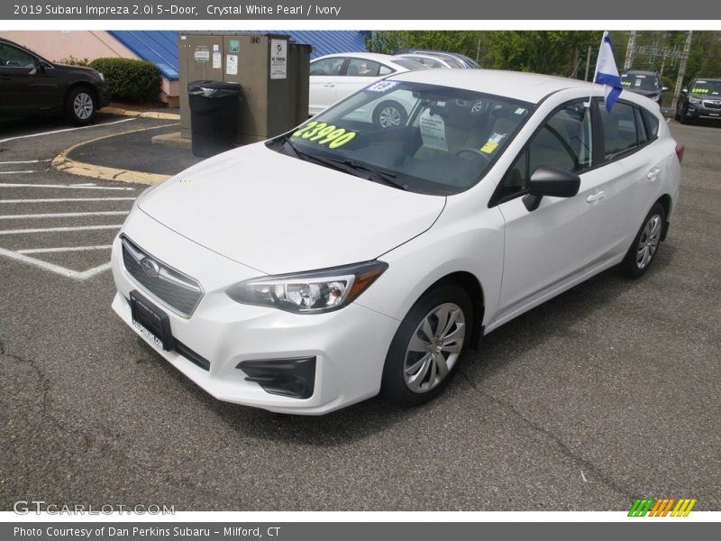 Crystal White Pearl / Ivory 2019 Subaru Impreza 2.0i 5-Door