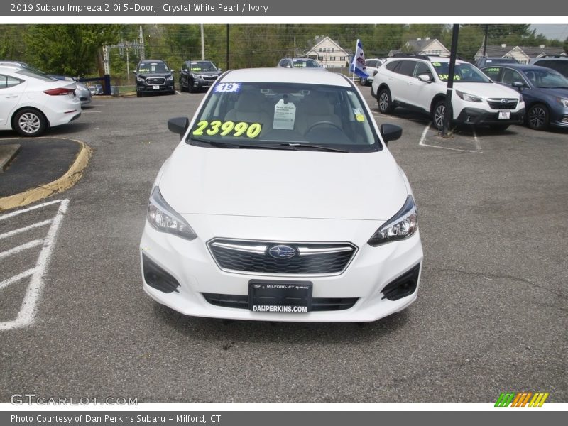 Crystal White Pearl / Ivory 2019 Subaru Impreza 2.0i 5-Door