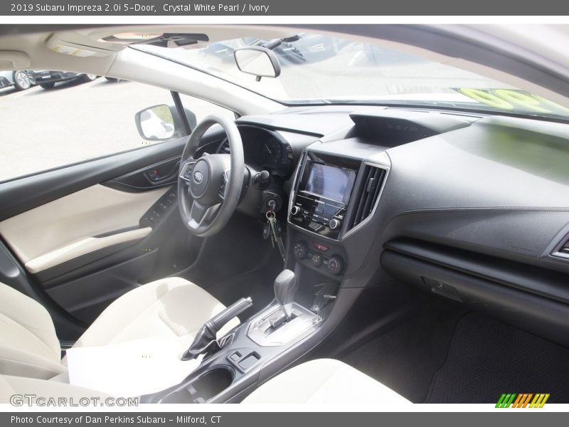Crystal White Pearl / Ivory 2019 Subaru Impreza 2.0i 5-Door