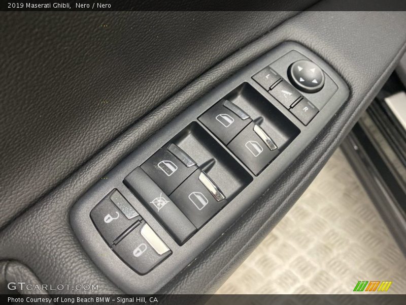 Nero / Nero 2019 Maserati Ghibli
