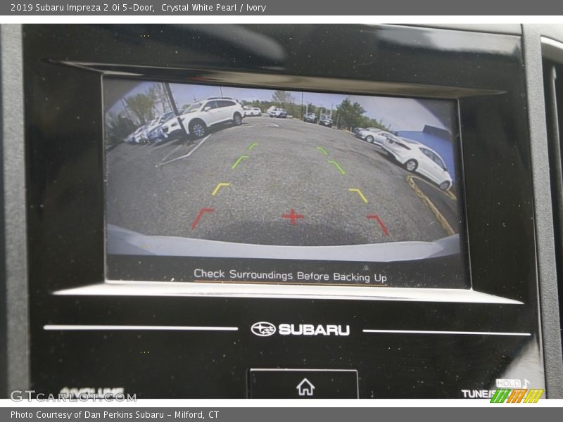 Crystal White Pearl / Ivory 2019 Subaru Impreza 2.0i 5-Door