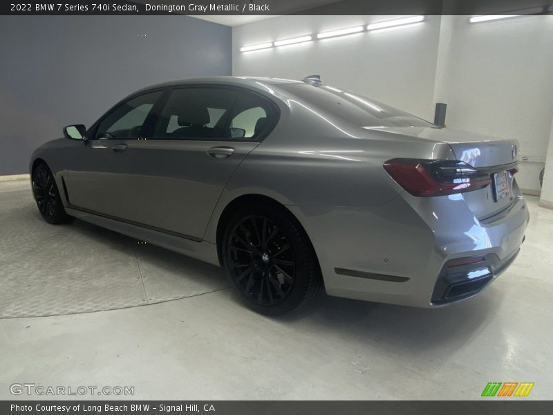 Donington Gray Metallic / Black 2022 BMW 7 Series 740i Sedan
