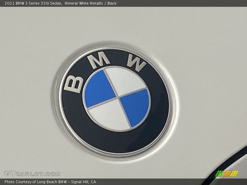 Mineral White Metallic / Black 2021 BMW 3 Series 330i Sedan