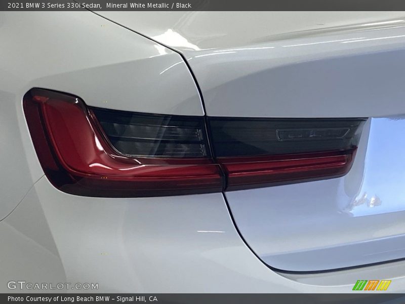 Mineral White Metallic / Black 2021 BMW 3 Series 330i Sedan