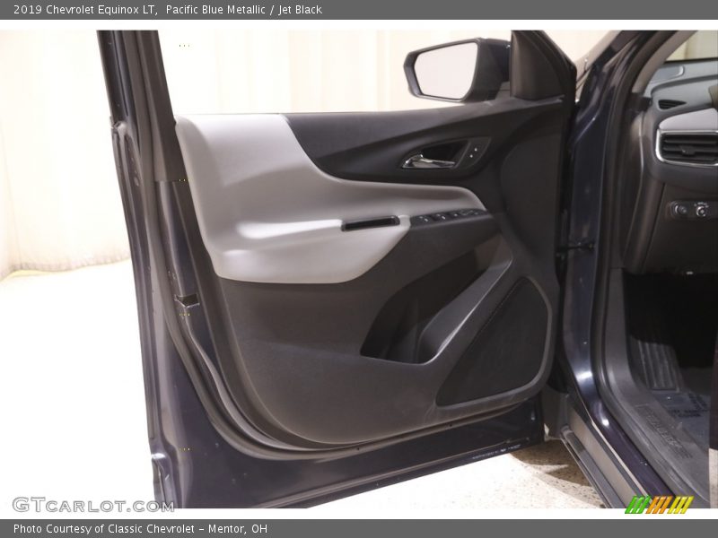 Pacific Blue Metallic / Jet Black 2019 Chevrolet Equinox LT