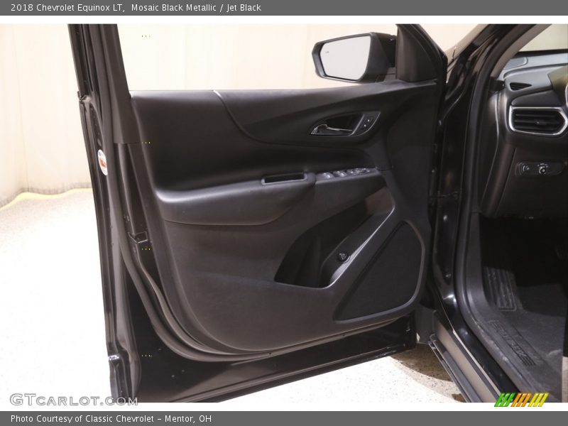 Mosaic Black Metallic / Jet Black 2018 Chevrolet Equinox LT