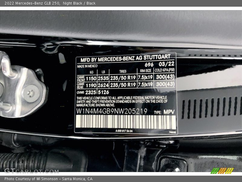 Night Black / Black 2022 Mercedes-Benz GLB 250