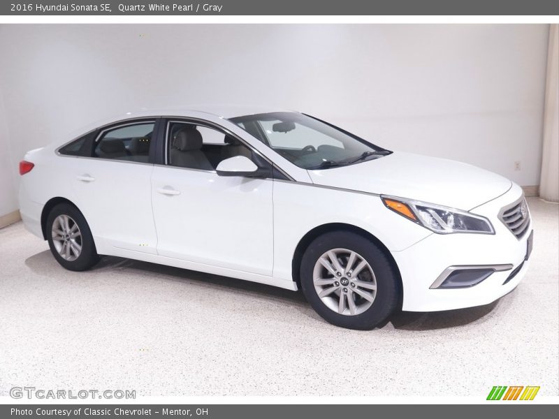 Quartz White Pearl / Gray 2016 Hyundai Sonata SE