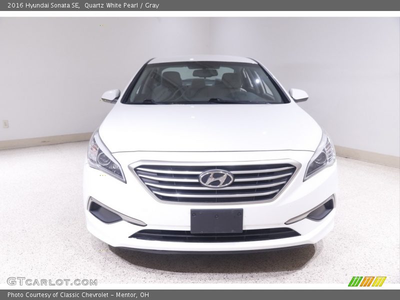 Quartz White Pearl / Gray 2016 Hyundai Sonata SE