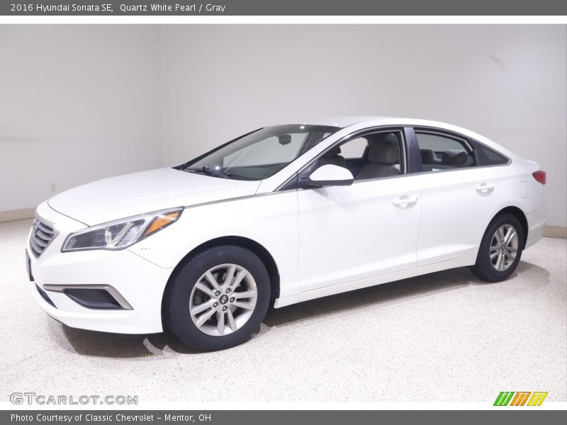 Quartz White Pearl / Gray 2016 Hyundai Sonata SE