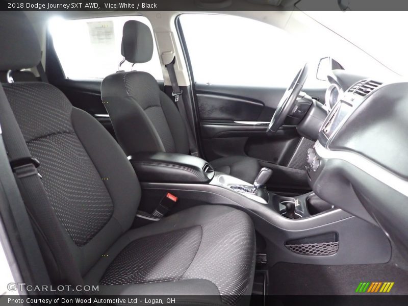 Vice White / Black 2018 Dodge Journey SXT AWD