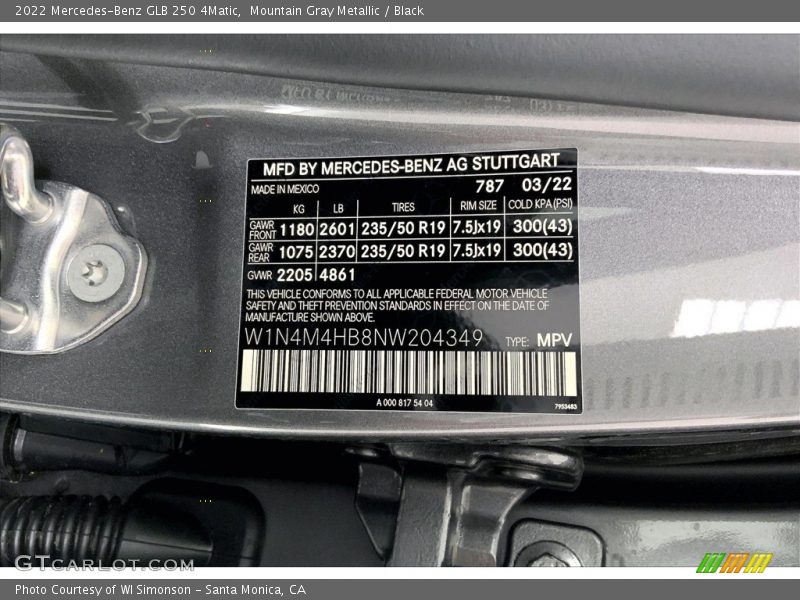 Mountain Gray Metallic / Black 2022 Mercedes-Benz GLB 250 4Matic