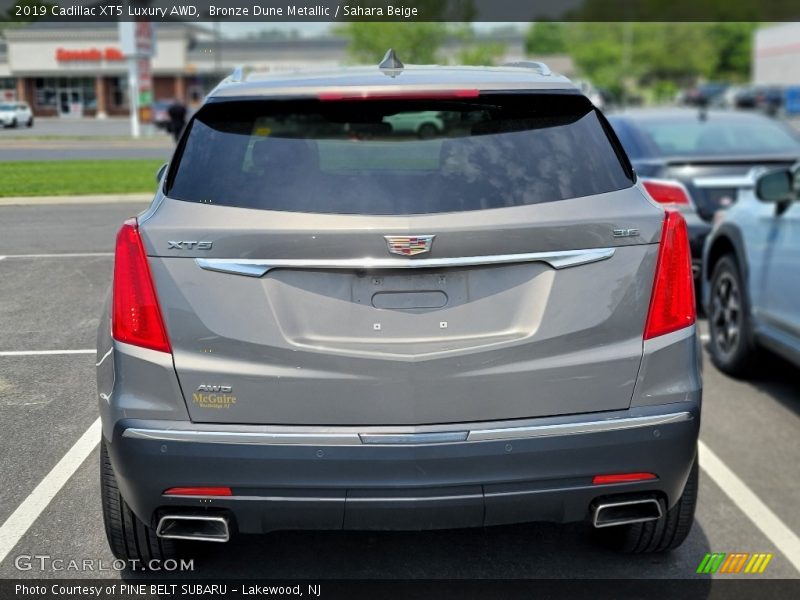 Bronze Dune Metallic / Sahara Beige 2019 Cadillac XT5 Luxury AWD