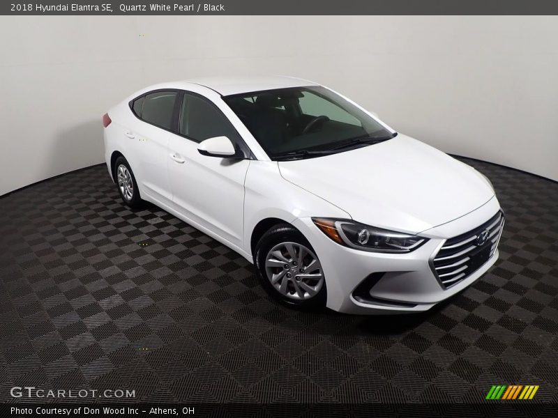 Quartz White Pearl / Black 2018 Hyundai Elantra SE