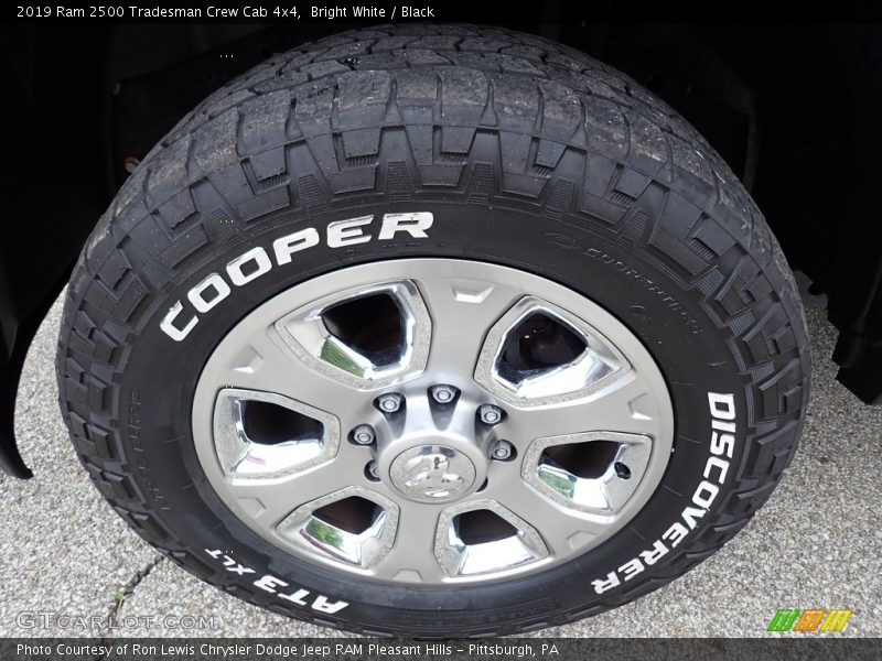 Bright White / Black 2019 Ram 2500 Tradesman Crew Cab 4x4