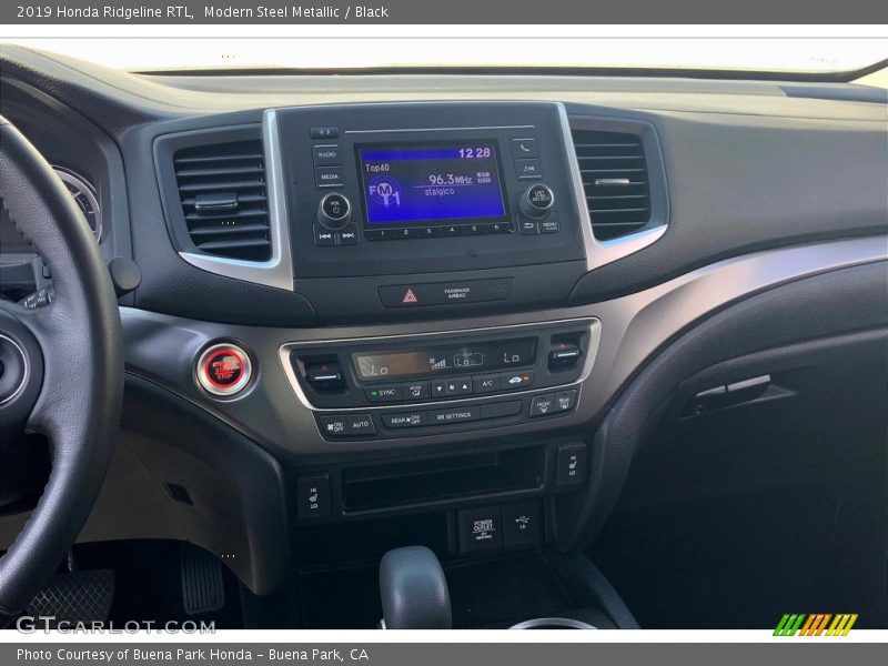 Modern Steel Metallic / Black 2019 Honda Ridgeline RTL