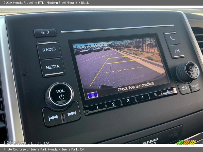Modern Steel Metallic / Black 2019 Honda Ridgeline RTL