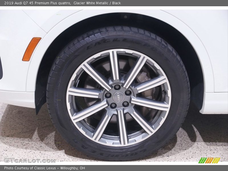 Glacier White Metallic / Black 2019 Audi Q7 45 Premium Plus quattro