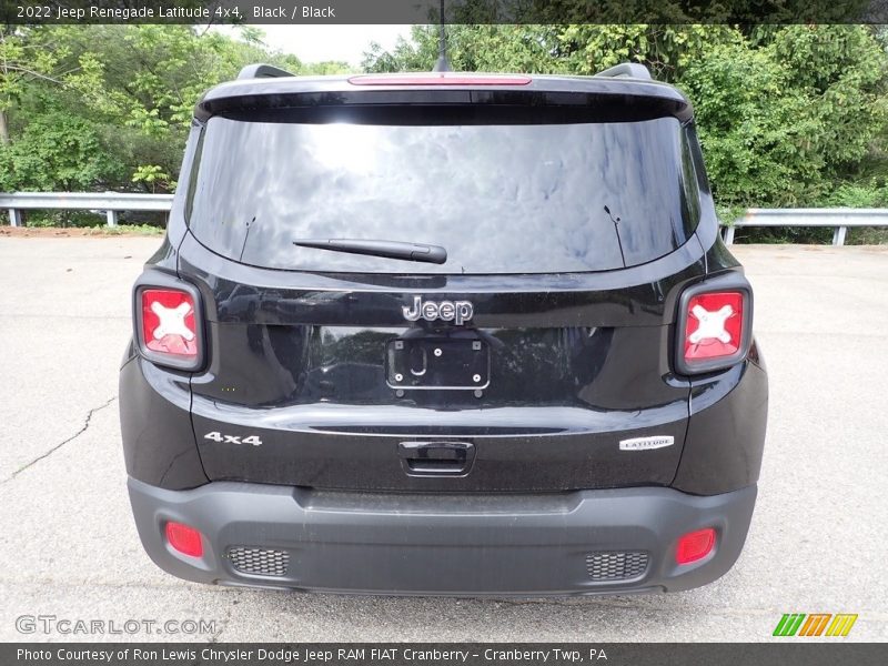 Black / Black 2022 Jeep Renegade Latitude 4x4