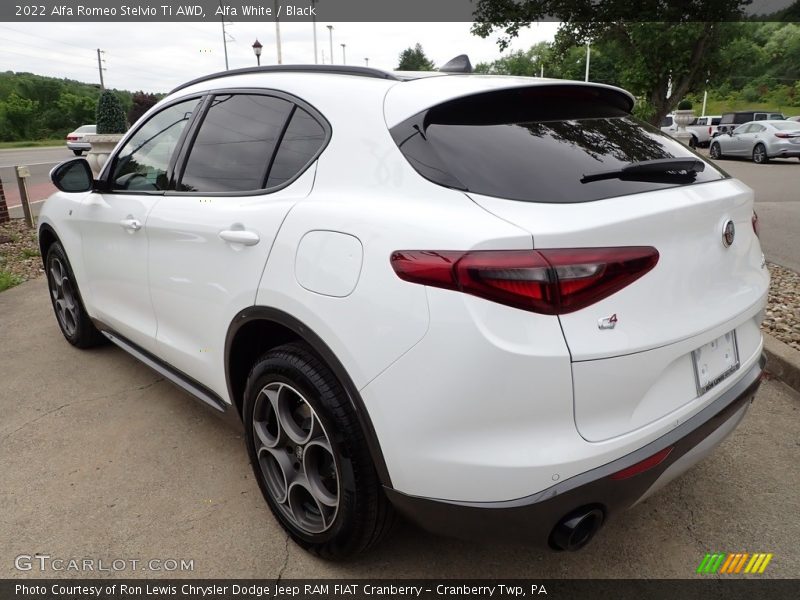 Alfa White / Black 2022 Alfa Romeo Stelvio Ti AWD