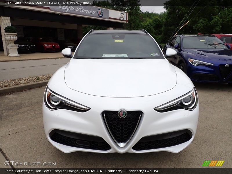 Alfa White / Black 2022 Alfa Romeo Stelvio Ti AWD