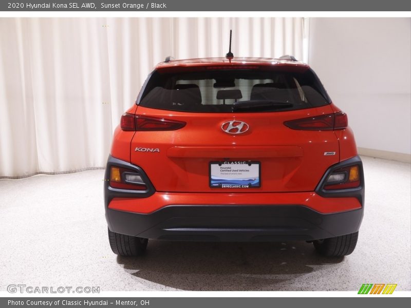 Sunset Orange / Black 2020 Hyundai Kona SEL AWD