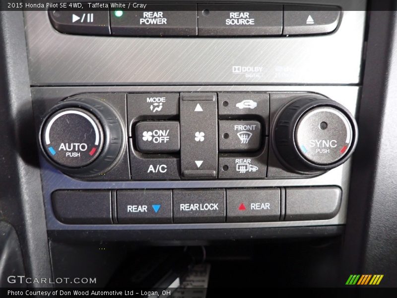 Controls of 2015 Pilot SE 4WD