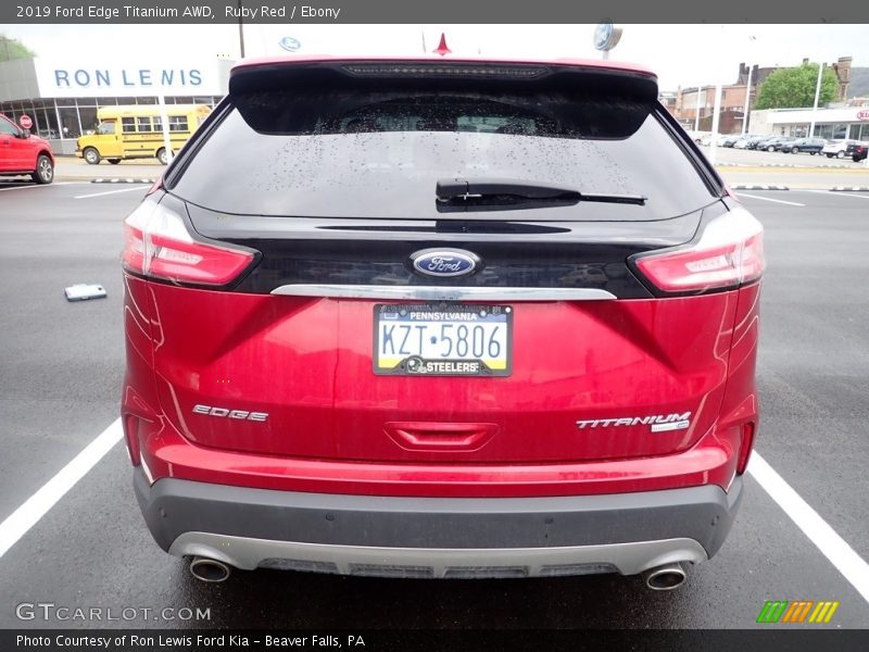 Ruby Red / Ebony 2019 Ford Edge Titanium AWD