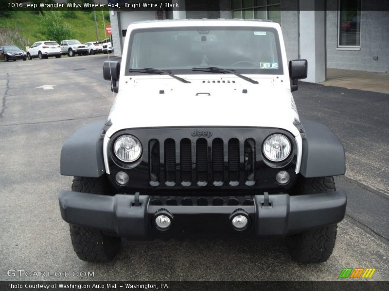 Bright White / Black 2016 Jeep Wrangler Willys Wheeler 4x4