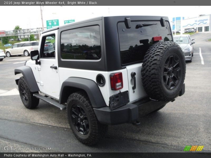 Bright White / Black 2016 Jeep Wrangler Willys Wheeler 4x4