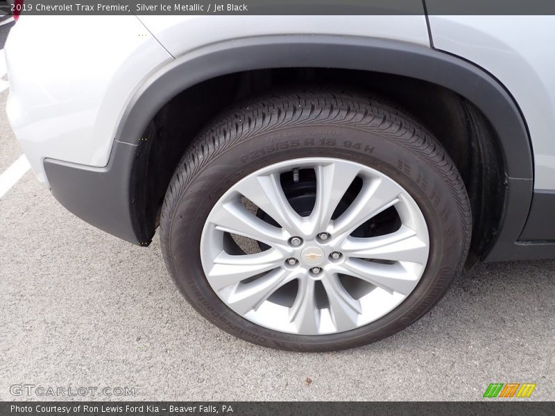 Silver Ice Metallic / Jet Black 2019 Chevrolet Trax Premier