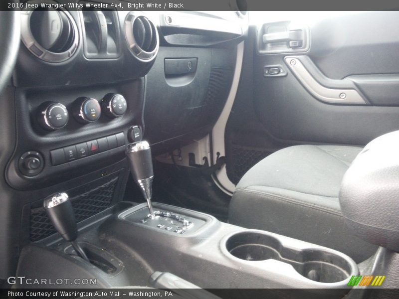 Bright White / Black 2016 Jeep Wrangler Willys Wheeler 4x4