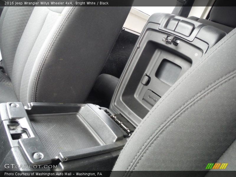 Bright White / Black 2016 Jeep Wrangler Willys Wheeler 4x4
