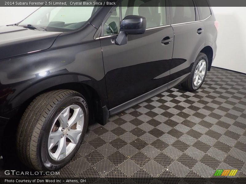 Crystal Black Silica / Black 2014 Subaru Forester 2.5i Limited
