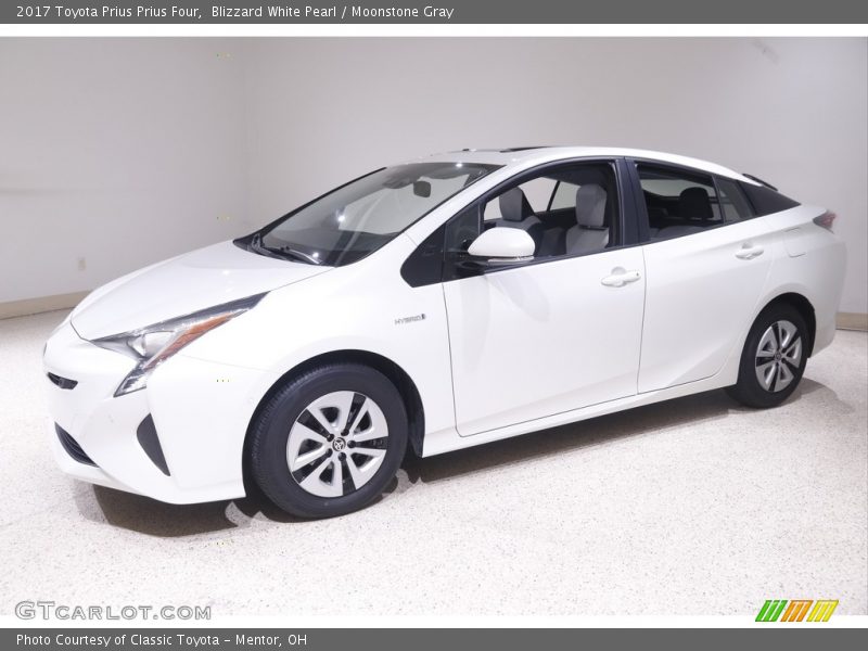 Blizzard White Pearl / Moonstone Gray 2017 Toyota Prius Prius Four