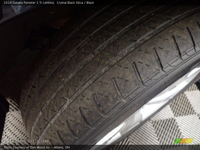 Crystal Black Silica / Black 2014 Subaru Forester 2.5i Limited