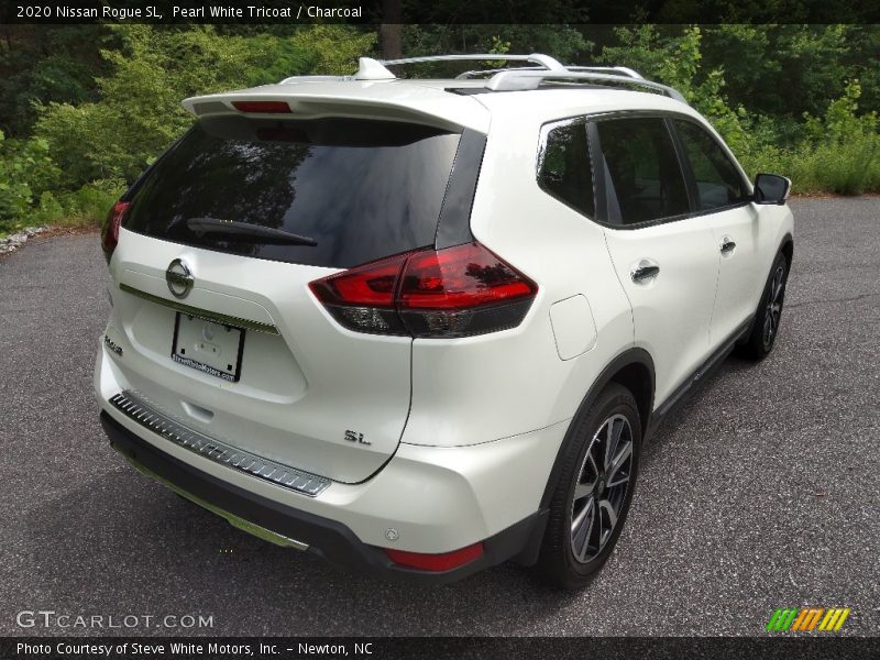 Pearl White Tricoat / Charcoal 2020 Nissan Rogue SL