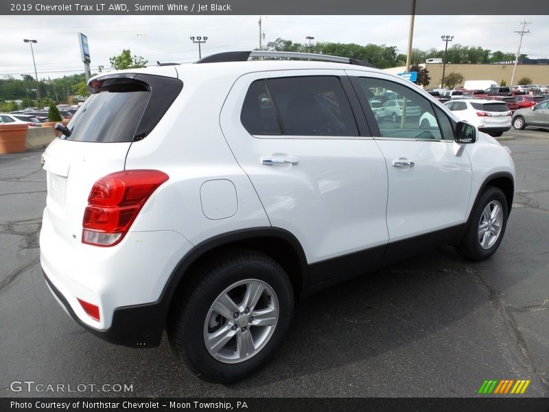 Summit White / Jet Black 2019 Chevrolet Trax LT AWD